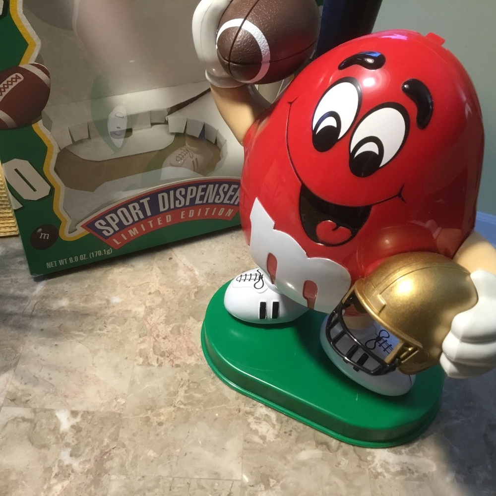Vintage M&M Sport Candy Dispenser Limited Edition Football - Picture 16 of 16